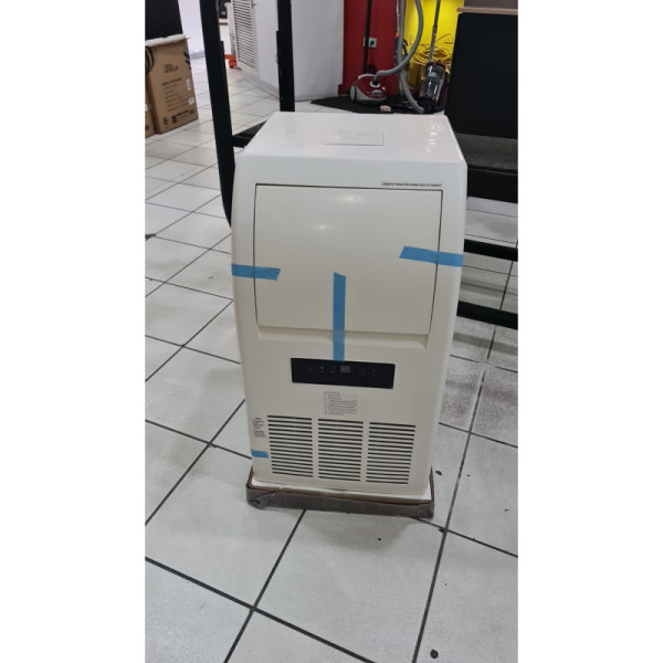 Maquina para hacer Hielo de capacidad de 80 Libras MARCA GRT