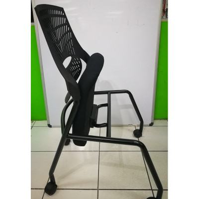 silla de espera con rodos MARCA ABM